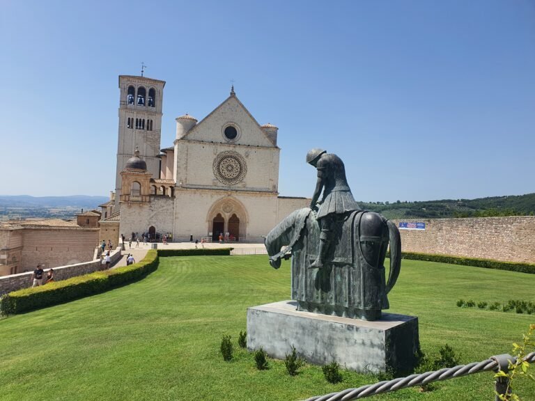 La Basilica di San Francesco: là dove riposa un uomo che ha cambiato il mondo